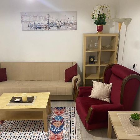 Dolce Apartman Podgorica Esterno foto