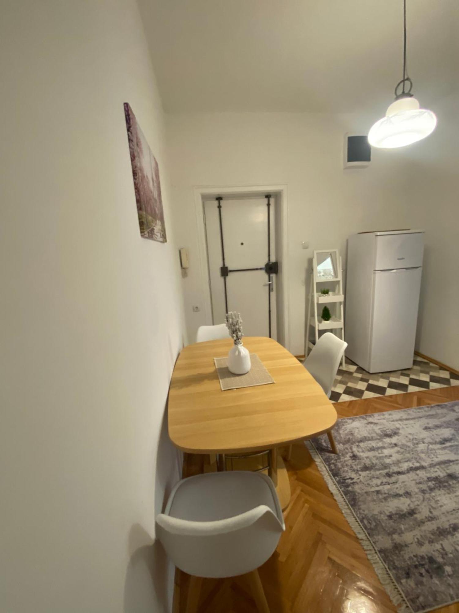 Dolce Apartman Podgorica Esterno foto